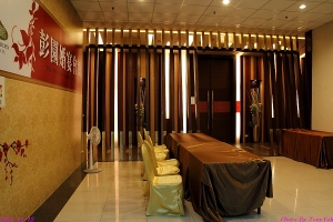 2011/11/12 參加朋友婚宴, 藉機練拍, 來個首貼...By Tony