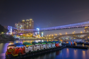 碧潭夜色之美