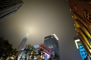 下雨還是要拍.....