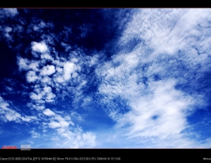 雲層籠罩的高雄