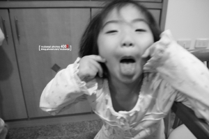 扮鬼臉