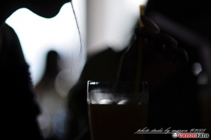 水杯中的微光