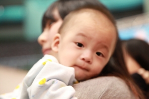 桃園巨蛋寶寶爬行大賽