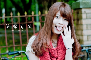 小LO | 笑顏女孩 Smiling Girl |