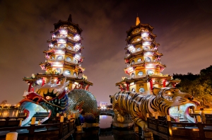 蓮池潭 龍虎塔 夜曝