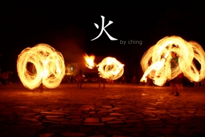 迎新宿營之火棍表演