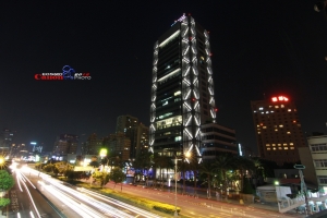 經過也要停車擠個兩張..過過癮