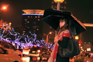 成功的照片背後，是否也有一個女人默默在你背後為你加油