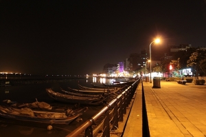 10度C的淡水,領事館的美食...