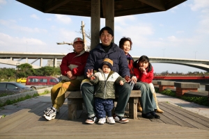太陽公公露臉啦～曬太陽吧!!