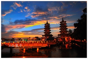 高雄蓮池潭火燒雲