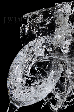 [高速攝影]紅酒高腳杯