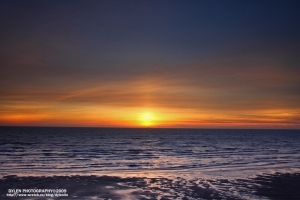 海天一線的美麗夕陽