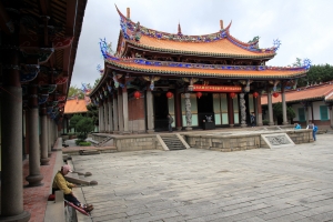 揮毫迎春在孔廟