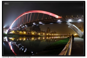 這篇沒有櫻花--彩虹橋夜拍0317--請多指教--