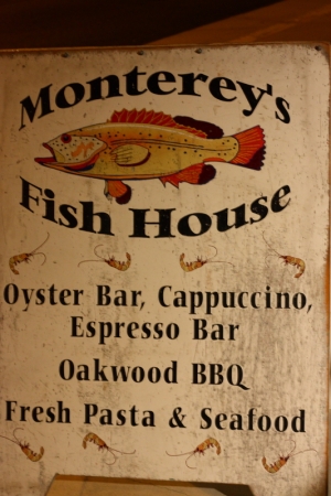 【Monterey Bay Fish houae】