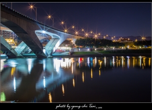 一個碧潭的夜晚 by 鄉民