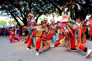 高雄左營元帝廟祈福遶境