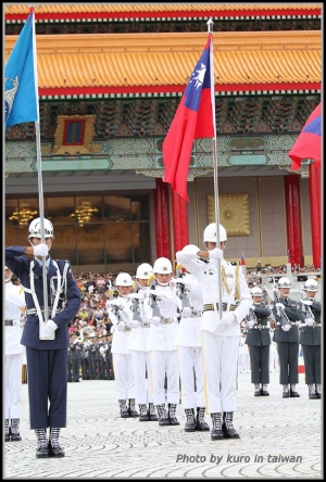 20111010    雙十國慶中正紀念堂國軍表演