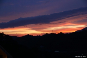 大家在規劃活動行程 我還是忍不住去拍那美美的夕陽