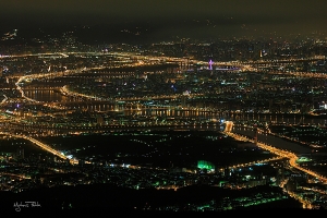 大屯山日出