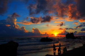 西子灣，加飽和