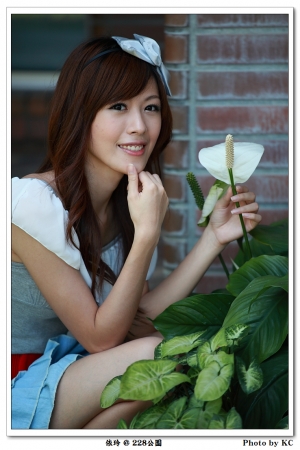 依玲  無名年曆正妹