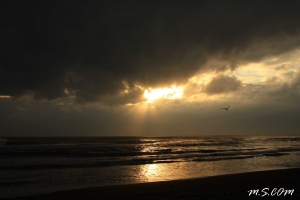 【1000D】2009/1/2宜蘭海平面日出!!