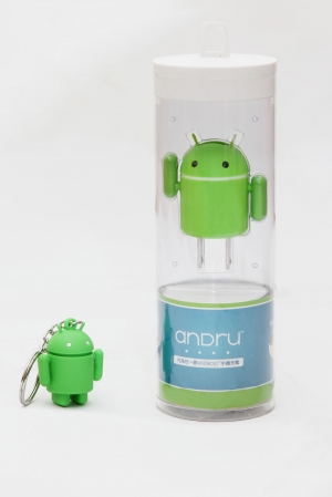 我也來開箱Android公仔充電組與One X 充電座