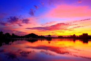 高雄風景_左營蓮池潭颱風前出景