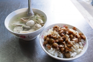 台南 ~ 古早味魚丸湯