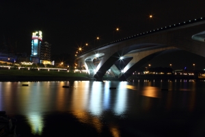 碧潭夜晚