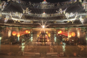 二級古蹟保安宮夜拍--敬請指教--謝謝--.