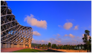 21日世運日落流雲