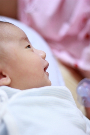 初貼!!寶貝2個月摟