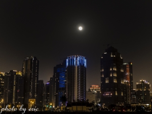 回家路過來一張....