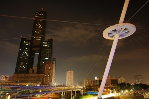 我的5D的第一次夜景試拍 (高雄85大樓)