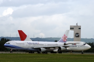灰綾機 桃園國際機場 4