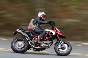 EOS M + 小小白 北宜追焦篇