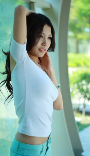 讓你不可不看的美女-IVY