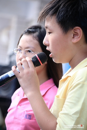 參加國小畢禮，驚見小學生拿L MIC