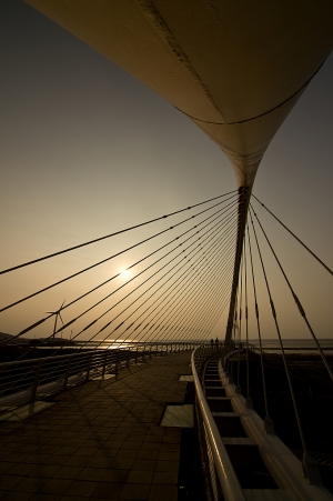 芭樂點...豎琴橋！！