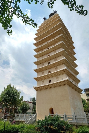 七彩雲南〔十七〕— 東寺塔、講武堂、翠湖