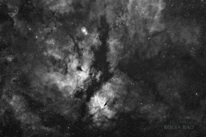 滿月下的蝴蝶星雲