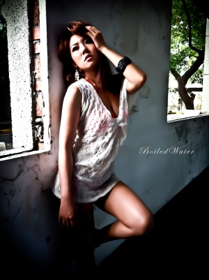 用i phoen拍比基尼也很有fu阿