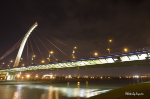 。 大直 橋。