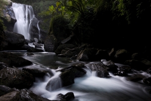 內洞隨拍-大圖小心