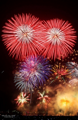 苗栗國慶煙火 (EF 20mm f2.8 USM)