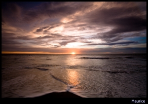 颱風天的 永安海邊