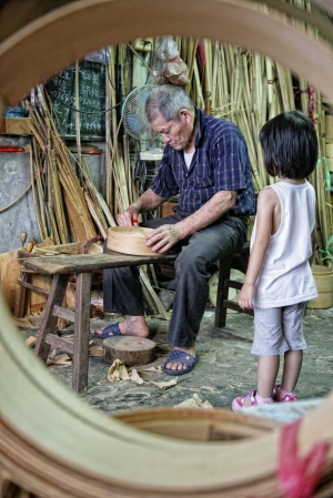 小孩眼中的鹿港蒸籠 - 雜工